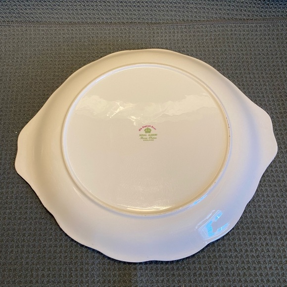 Old English Roses cake plate by Royal Albert 10” - Picture 3 of 7